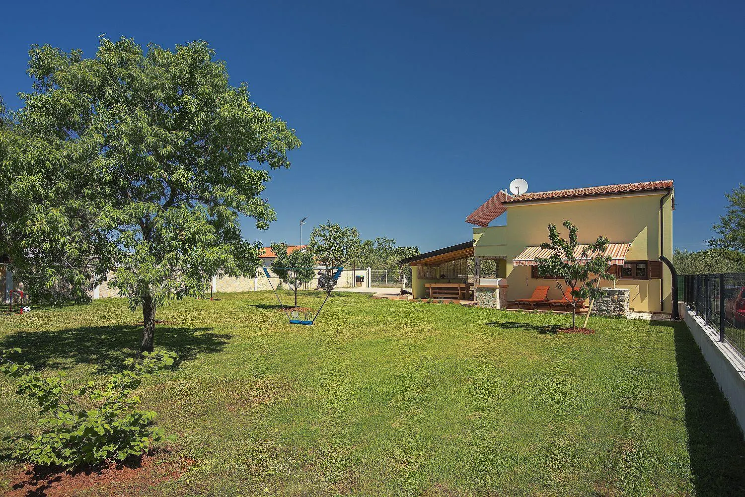 Ferienhaus Mit Badminton- Und Minifussballplatz Pula Croatia